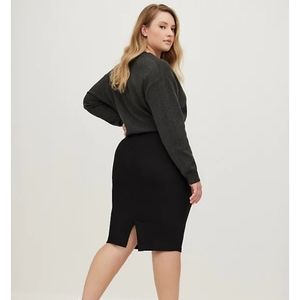 💃NWOT Torrid Pencil Skirt Size 1